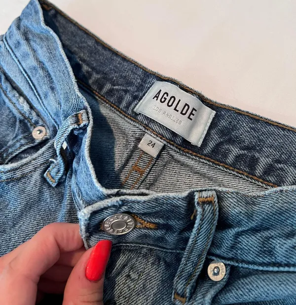 90’s Mid-Rise Jeans - Image 3