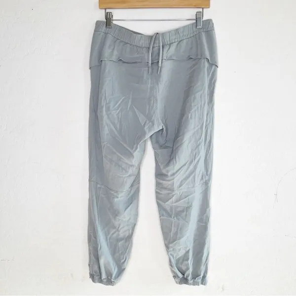 Lululemon Essential Affinity Mid Rise Jogger in Rhino Grey - Image 5