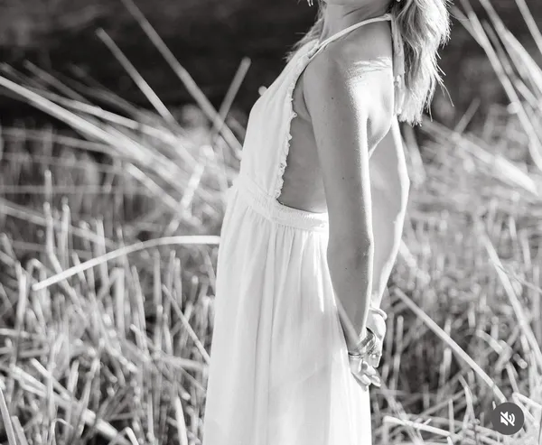 white long boutique dress - Image 4
