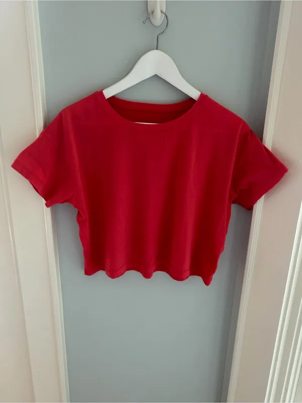 Lululemon Cates T-Shirt - Image 3