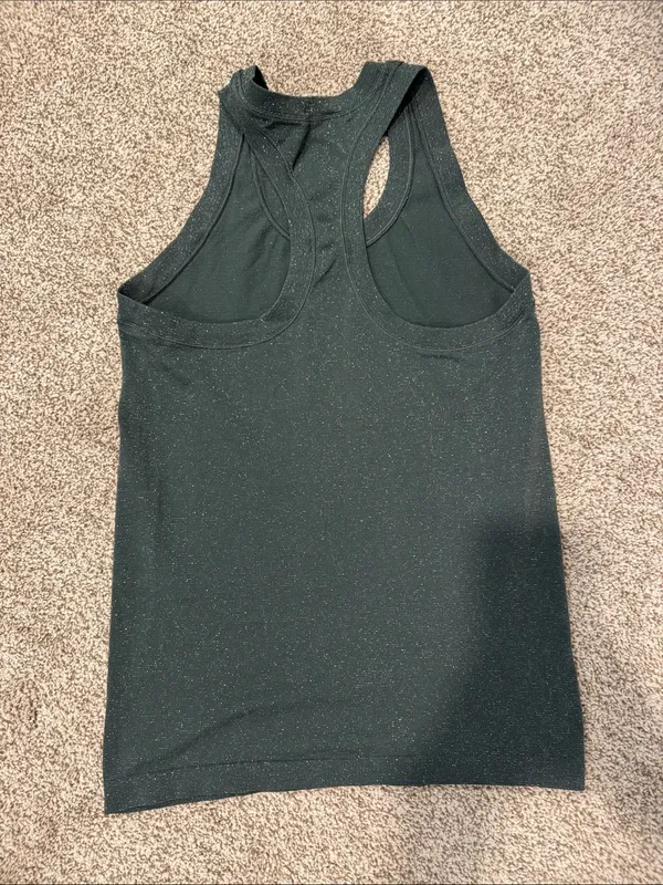 Athleta Shine momentum tank top - Image 4