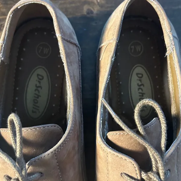 Dr. Scholls Donna Oxford Shoes 7W Tan Lace Up Nubuck Comfort Preppy Academia - Image 6