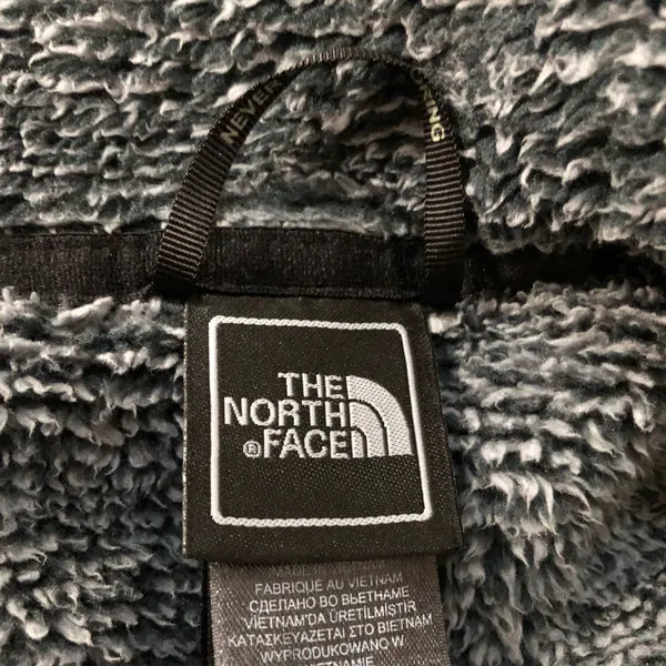 The North Face Women’s Osito Full Zip Jacket  - Image 6
