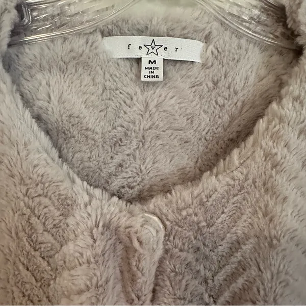 Fever Fuzzy‎ Faux Fur Coat Women's Medium Light Gray Button Neck Closure Lined - Image 5