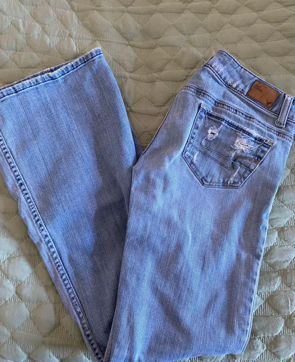 American Eagle Outfitters Jeans Ripped - Image 2