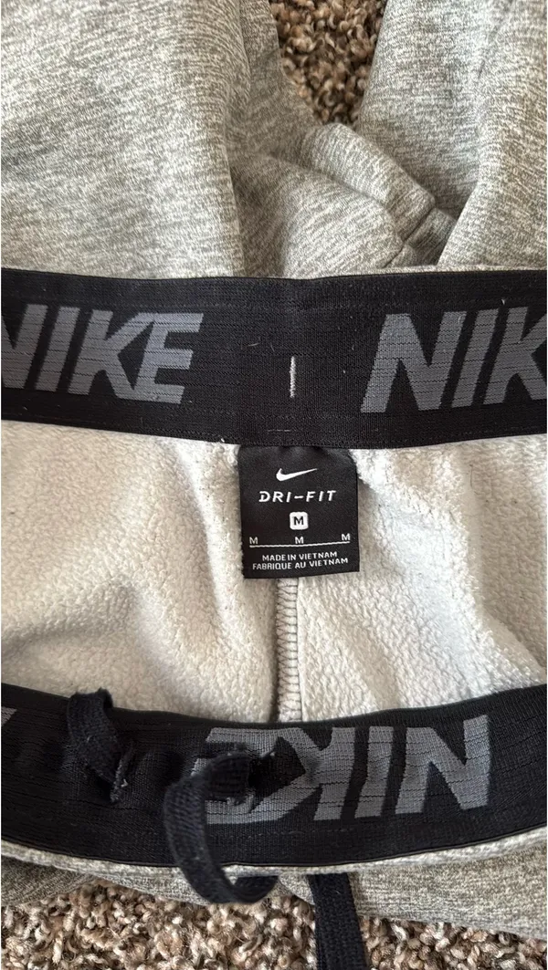 Nike Sweatpants Fleece - Image 4
