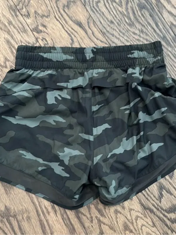 Athleta Dark Green Camo Athletic Shorts - Women's XXS - Image 2