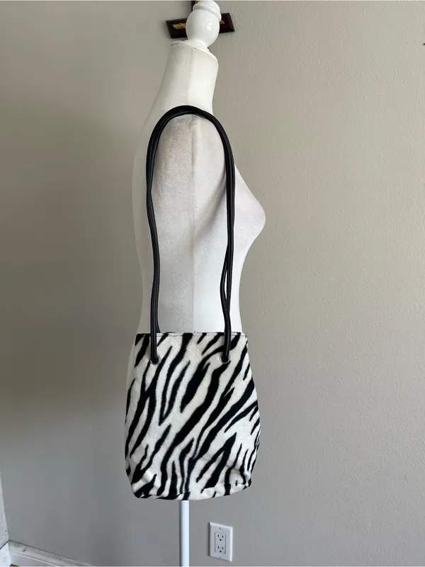 Nine West Black and White Zebra-Print Shoulder Bag - Image 4