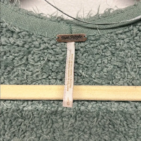 Free People Icing V Pullover Sweater L Green Fuzzy Oversized V Neck Boho - Image 4