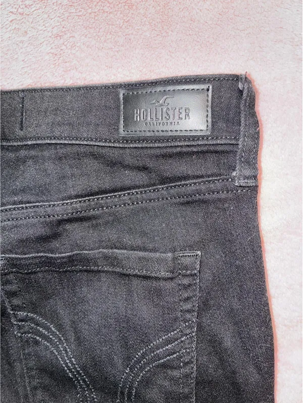 Hollister High Rise Super Skinny Distressed Black Jeans Size 29 - Image 4