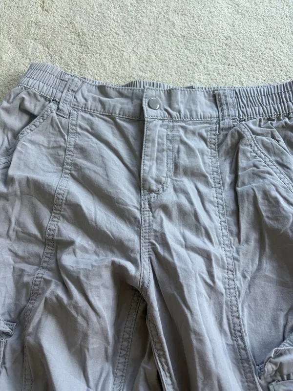 H&M Light Grey Divided Cargo Pants - Image 4