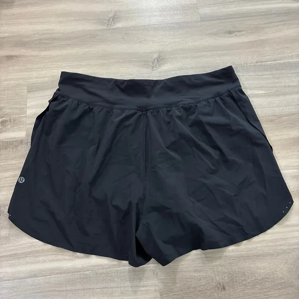 Lululemon Fast and Free Reflective High-Rise Short 3" Women 12 Black - Image 3
