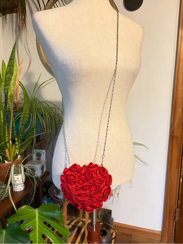 Lulu‎ Townsend Red Heart Rosette Bag Satin Coquette Evening Clutch Chain Strap - Image 9