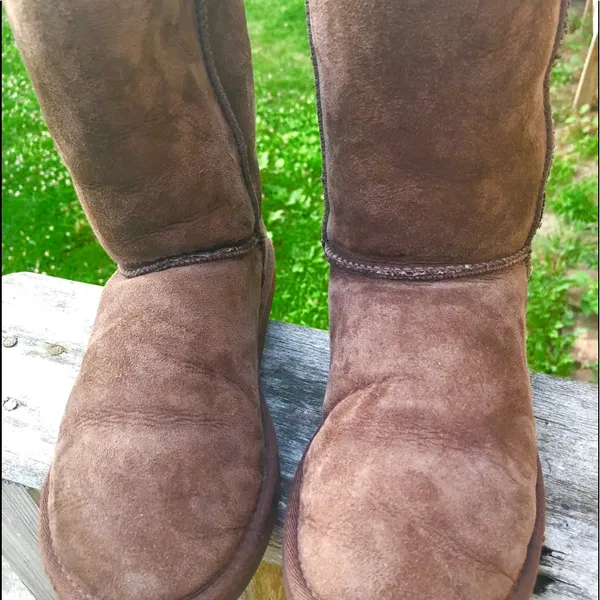 Ugg classic short boots brown for women 🎉🎉🎉 - Image 2