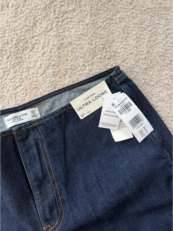 Abercrombie Jeans - Image 5