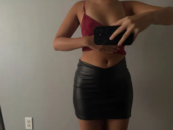 Windsor Black Skirt Leather - Image 2