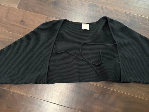 Kerisma Black Ribbed Shrug Sweater Top Cropped One Size - Image 5