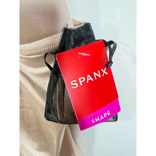 Spanx Suit Your Fancy Plunge Low-Back Thong Bodysuit Champagne Beige Medium - Image 8