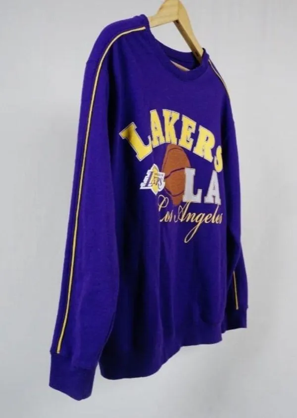 Women's LA Lakers NBA Graphic Pullover Sweatshirt - Purple Medium - Image 3