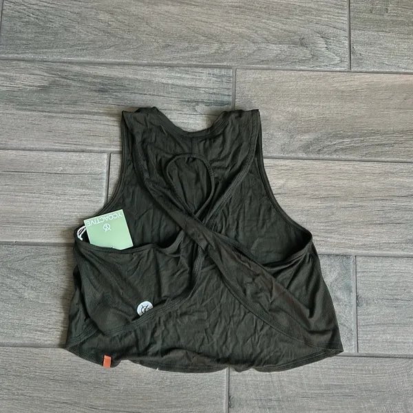 YCO Active green tank top - Image 3