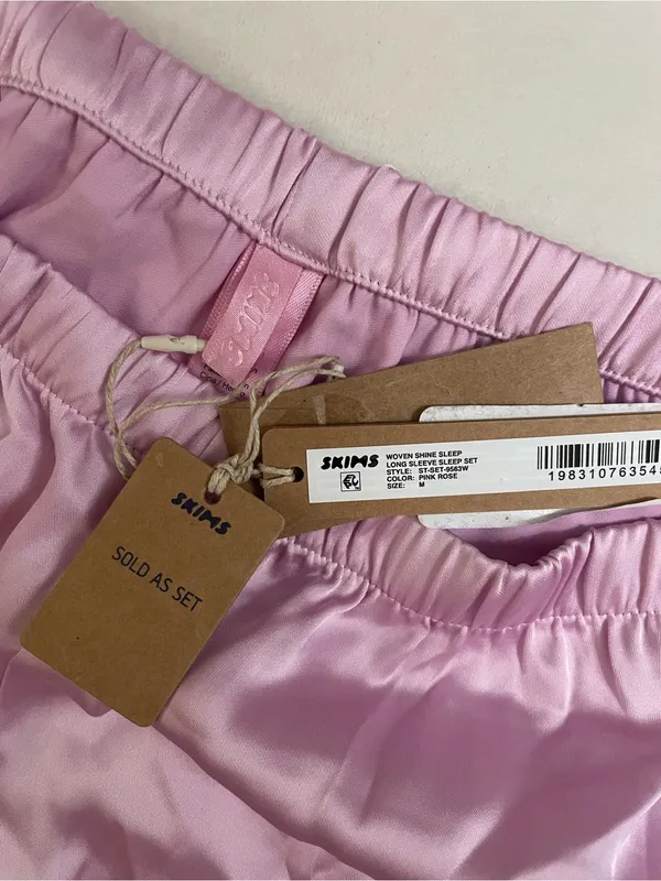 SKIMS Woven Shine Long Sleeve Sleep Set Pajamas Pink Rose Size M NWT - Image 5