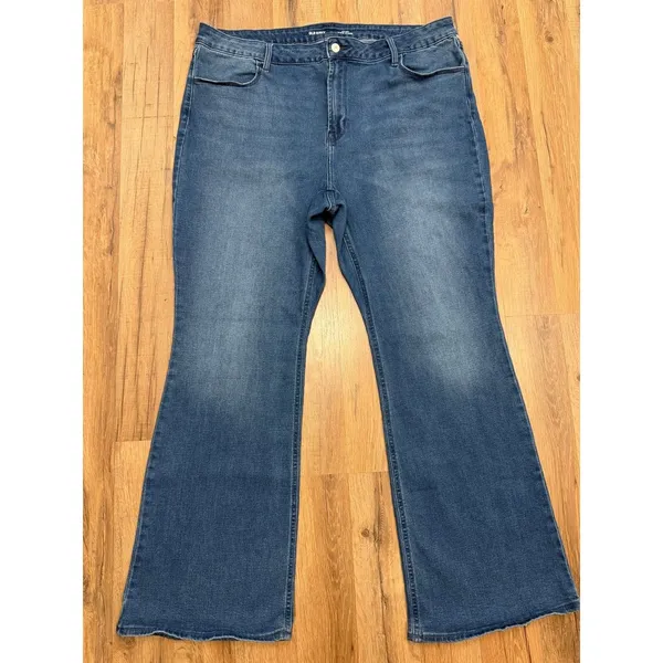 Old Navy High Rise WOW Flare Jeans Women Size 18 Blue Stretch Bootcut Denim - Image 3