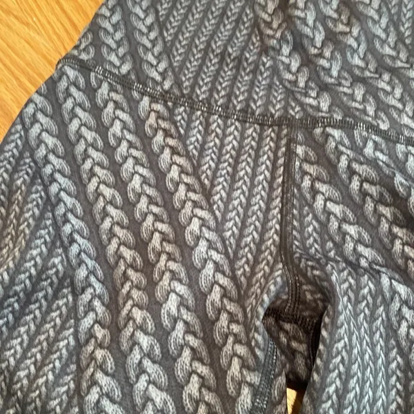 Aerie‎ Chill Play Move Patterned Leggings Printed Black and Gray Rope - Image 2