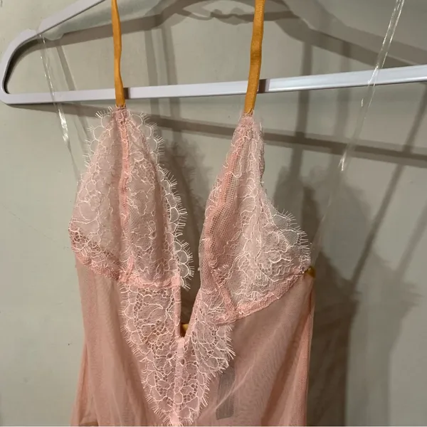 Victoria's Secret very sexy V wire angel lace sheer gold pink tong teddy - Image 5