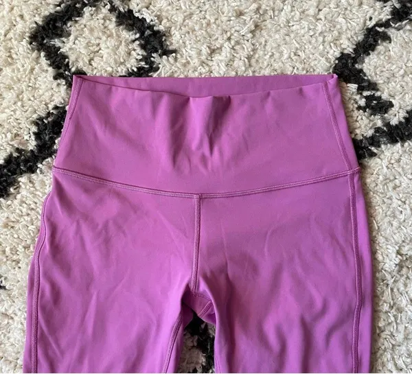 Lululemon RARE NWOT💕⚡️Wunder Under Luxtreme High-Rise Tight 28" - Image 4