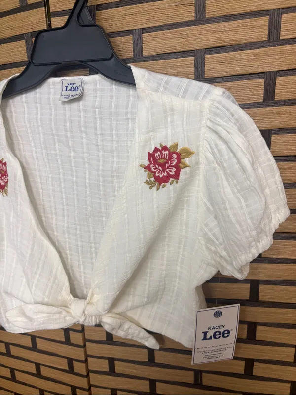 Lee white swim cover up top size Small - Image 3