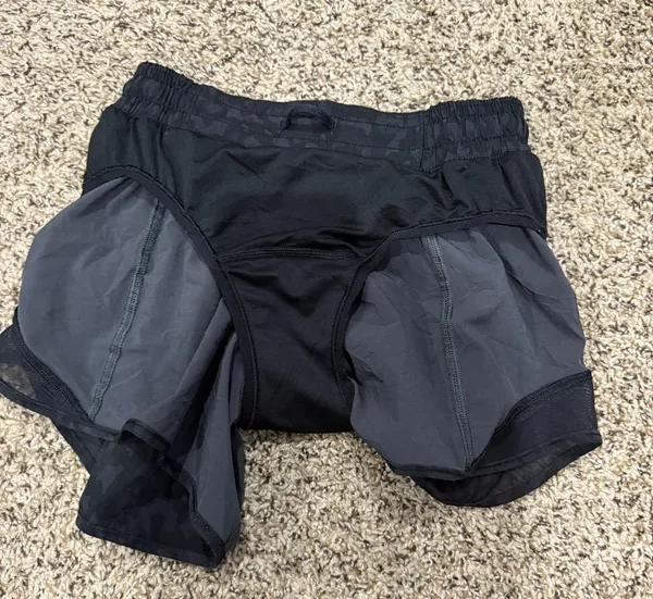 Lululemon Hotty Hot Short II *Long 4" - Image 6
