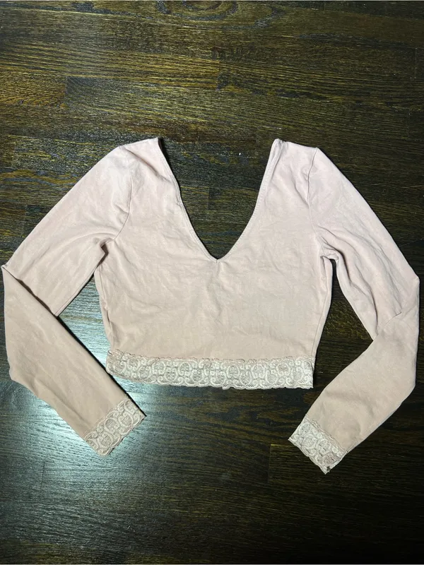Urban Outfitters Light Pink / Mauve Ruched Long Sleeve Top Cropped Lace Medium - Image 5