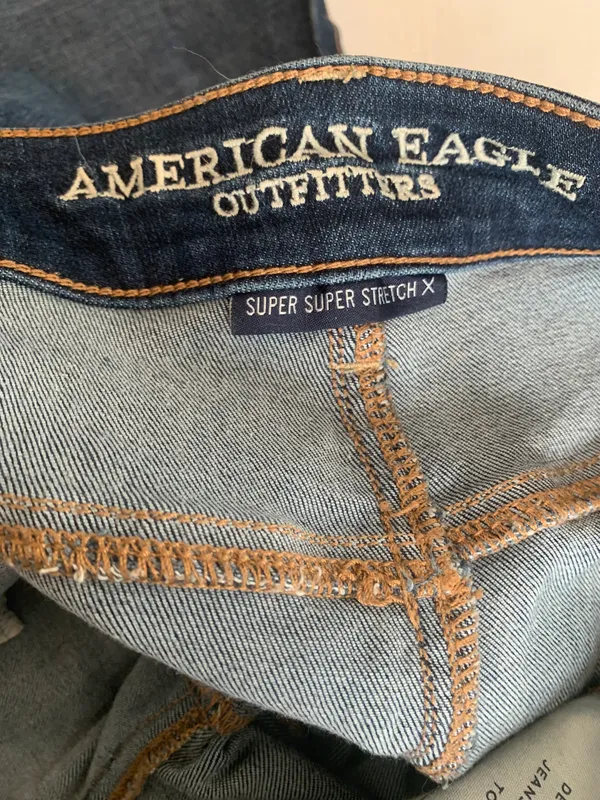 American Eagle Outfitters Skinnies - Image 3