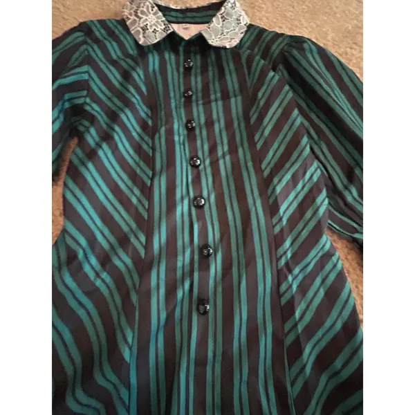 Woman old fashion unique button up top cosplay size medium - Image 4