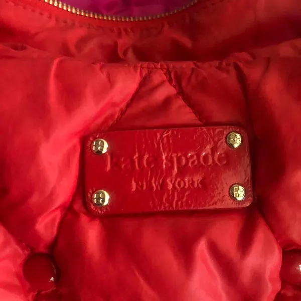 Kate Spade Coney Island Red Quilted Tufted Puffer Argyle Nylon Shoulder Hand Bag Purse Large Tote Zipper Closure - Image 4