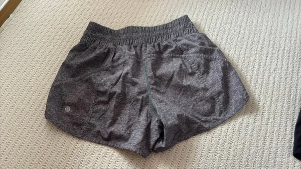 gray lululemon shorts - Image 4