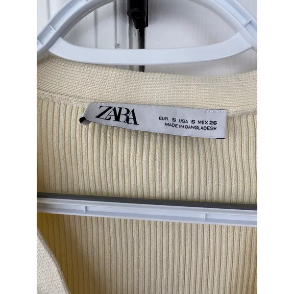Zara Ribbed Short Sleeve Cardigan Cream VNeck Button Front Crop Top Small - Image 4