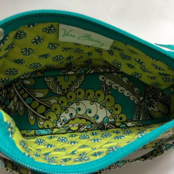 Vera Bradley small purse. Cross body strap purse - Image 4