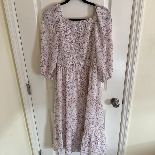 Loft Outlet Pink & White Floral Smocked Midi Dress With Puff Sleeves Sz Medium - Image 3