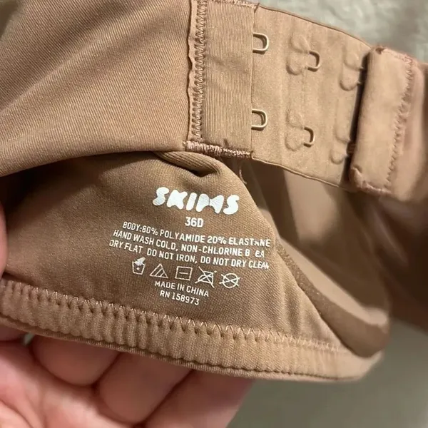 ✨Skims Fit Everybody T-SHIRT BRA Tan Sz 36D✨ - Image 7