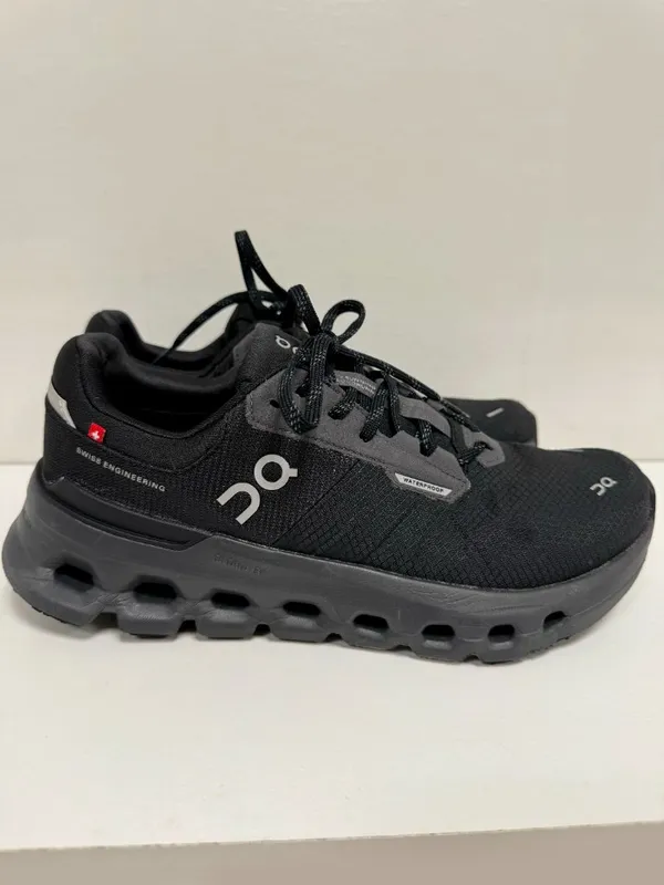 On Cloudrunner 2 Waterproof Black Size 8 - Image 2
