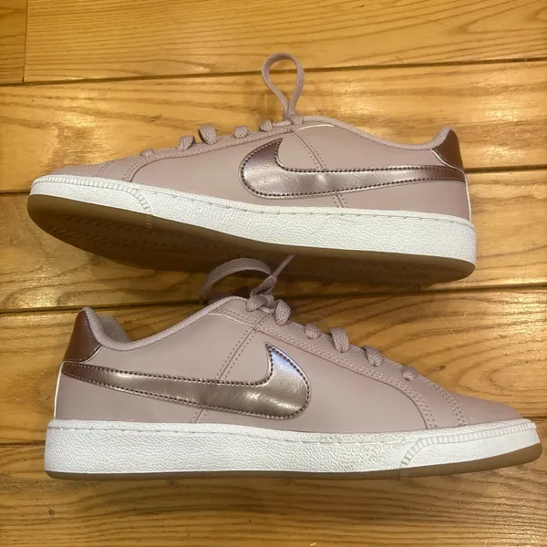 Nike Women’s Court Royale Sneakers in Particle Rose and Smokey Mauve Size 7.5. - Image 2