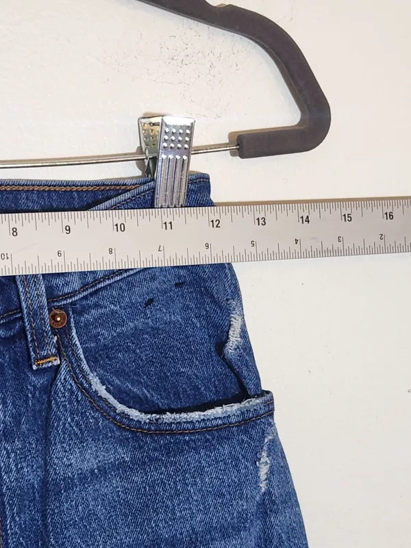 Abercrombie & Fitch Medium Wash 90s Straight Ultra High Rise Jeans Size 26/2 - Image 5