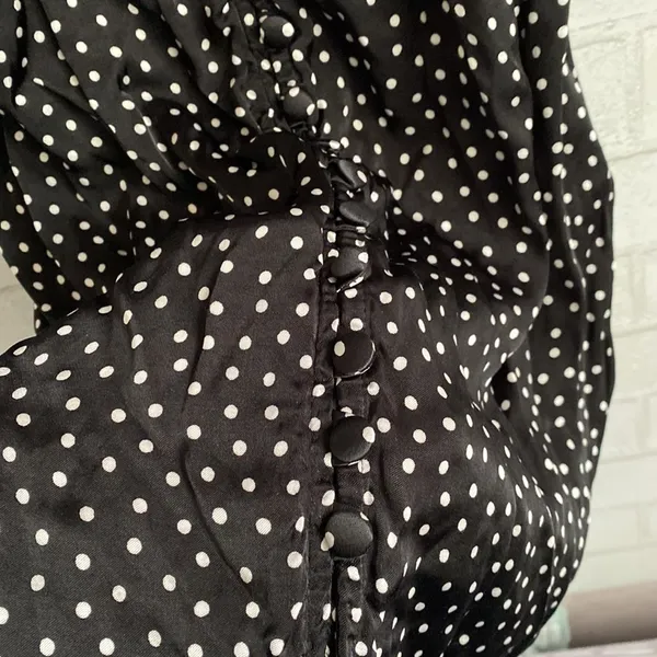 Abercrombie Satin Polka Dot Black and White Flowy Dress - Image 3