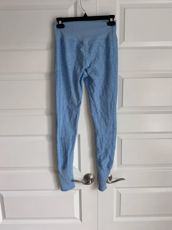 Alo High-Waist Alosoft Lounge‎ Legging size Medium in Heathered Sky - Image 6