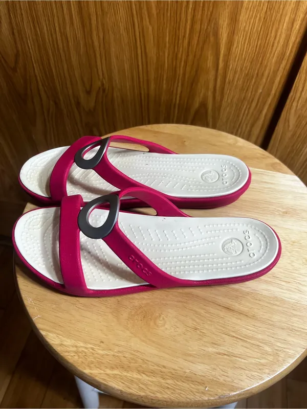 CROCS Red Slide Sandals with Silver Ring Accent - Image 3