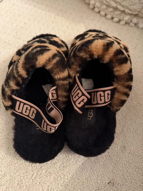 Ugh Slippers  - Image 5