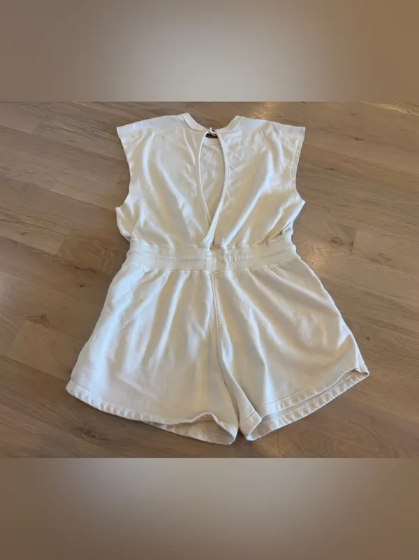 Free People Throw and Onsie Shortsie cream size medium - Image 12
