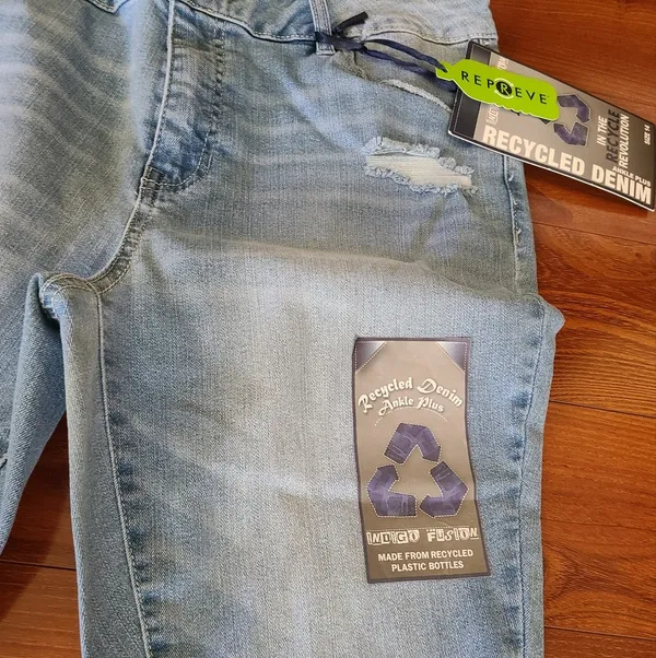 Indigo Fusion Distressed Jeans Size 14 - Image 6