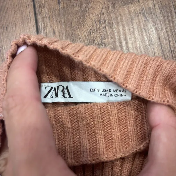 Zara HIGH NECK BASIC RIBBED KNIT SLEEVELESS TOP Tan Women's Sz Small Minimalist - Image 4